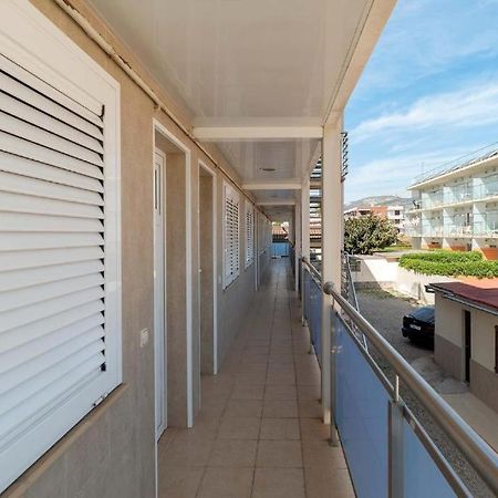 Apartamentos Denis Castelldefels Extérieur photo