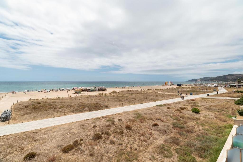 Apartamentos Denis Castelldefels Extérieur photo