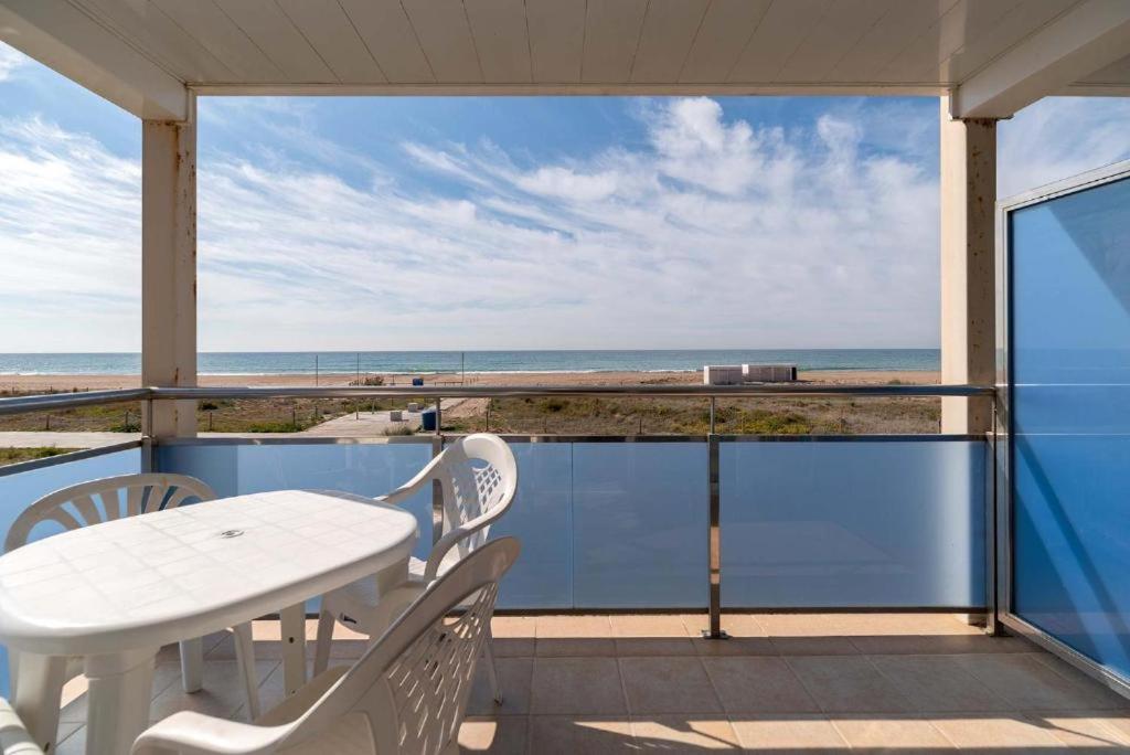 Apartamentos Denis Castelldefels Extérieur photo