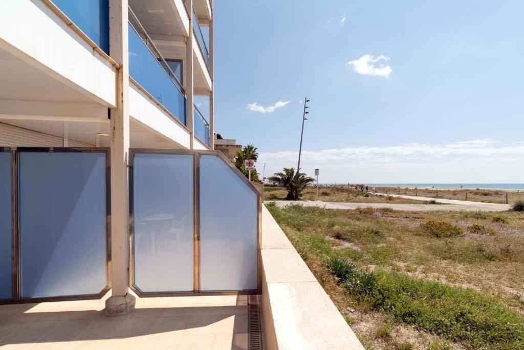 Apartamentos Denis Castelldefels Extérieur photo