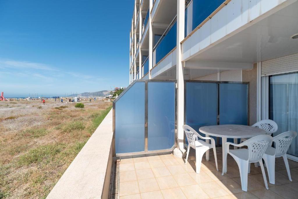 Apartamentos Denis Castelldefels Extérieur photo